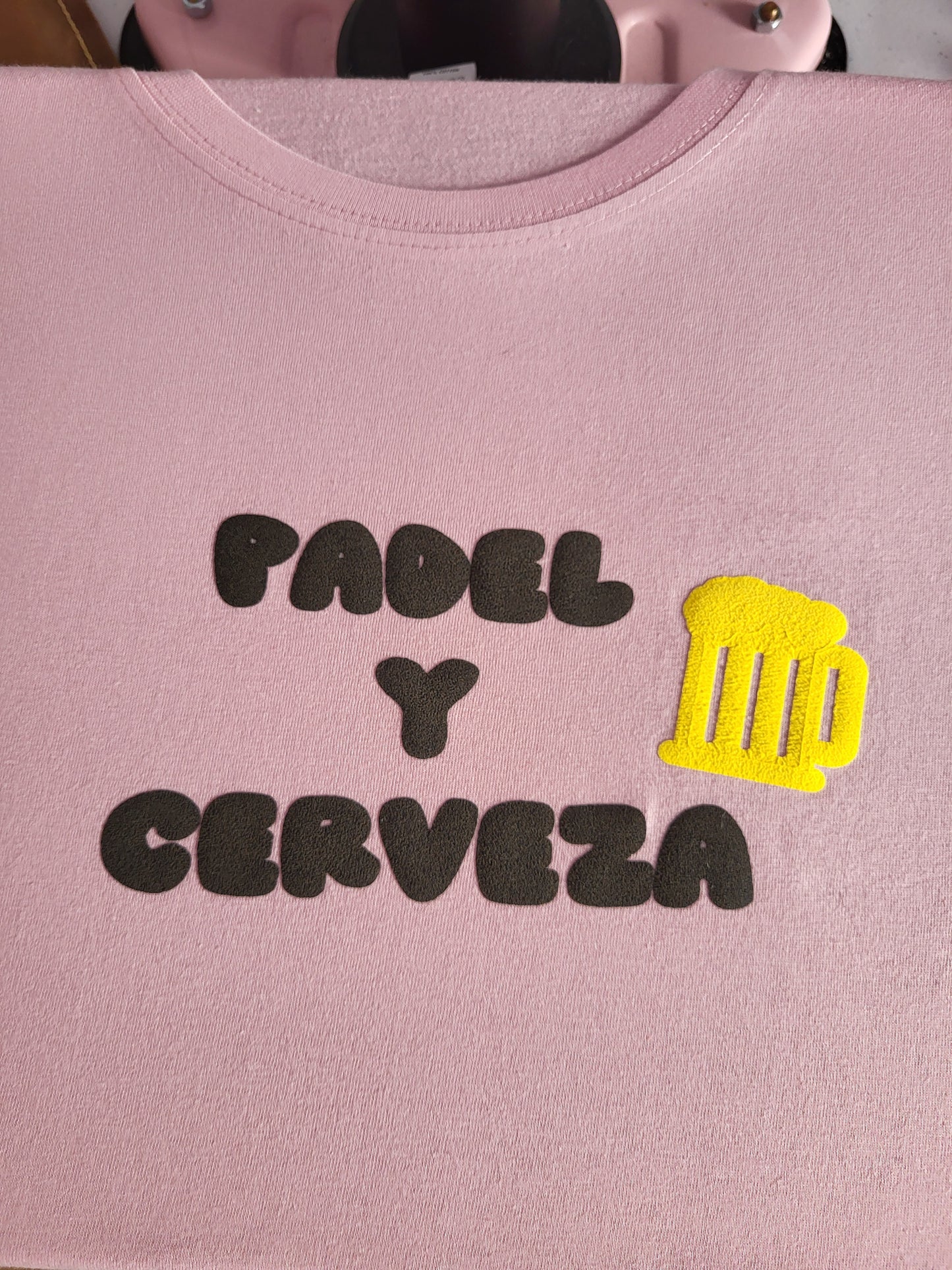 Padel Y Cerveza T-Shirt w/Beer mug  Padel & Beer